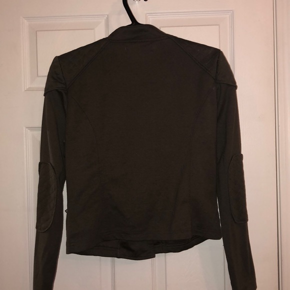 spring jacket/ sweater - Picture 2 of 4